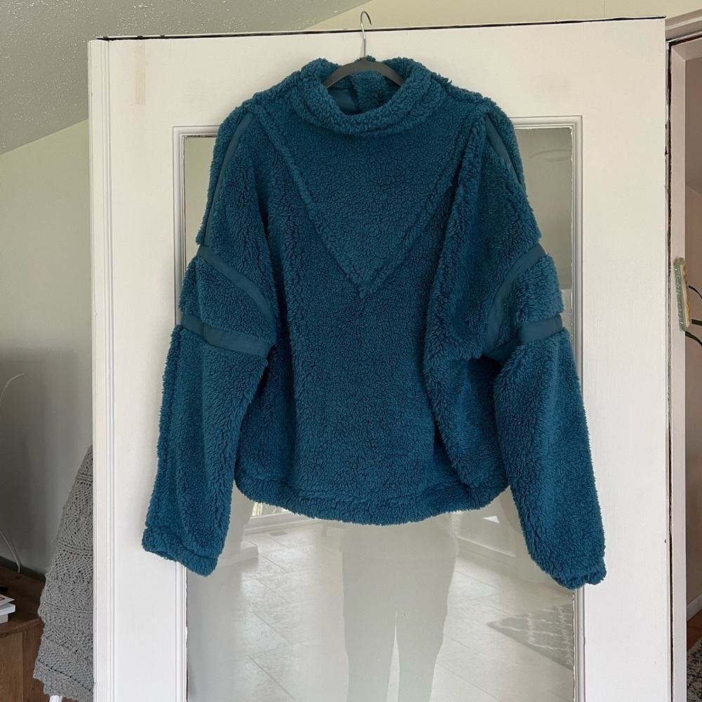 Free People Nantucket Fleece in Wave Runner Blue Sz L - Picture 7 of 8